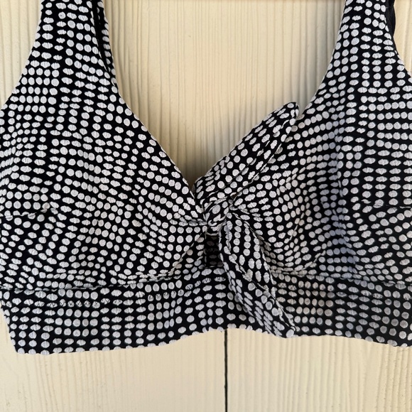 Aerie Black & White Polka Dot Bikini Top - Picture 2 of 5